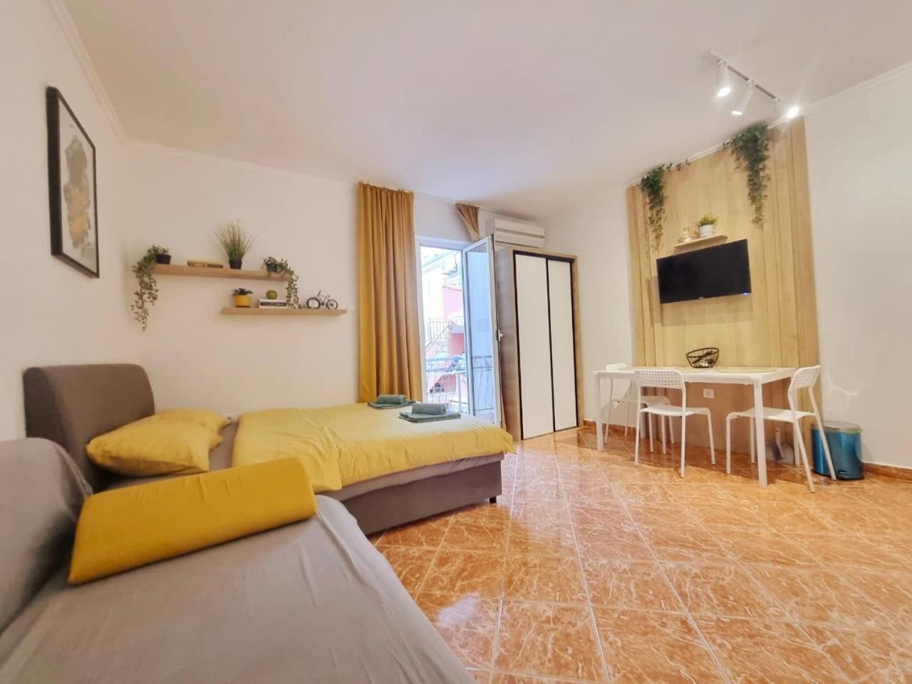 Studio Apartman Na Plazi ラファイロヴィチ エクステリア 写真